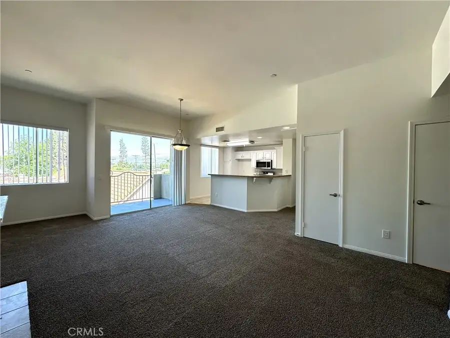 7551 Jordan #405, Canoga Park, CA 91303 - #3