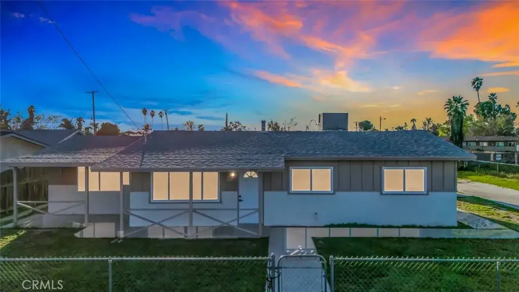 2701 Houchin, Bakersfield, CA 93304 - #1