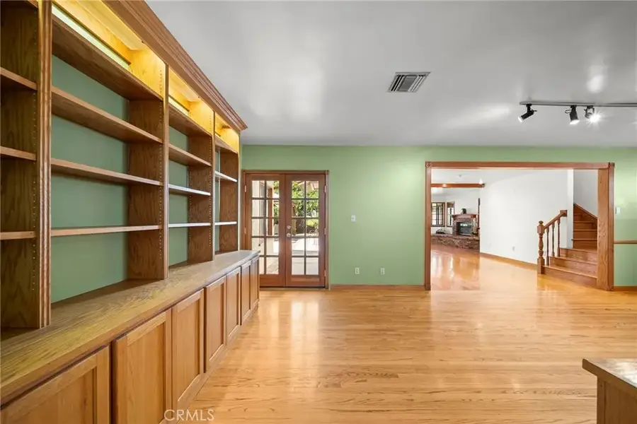 917 N Huntington, San Fernando, CA 91340 - #2