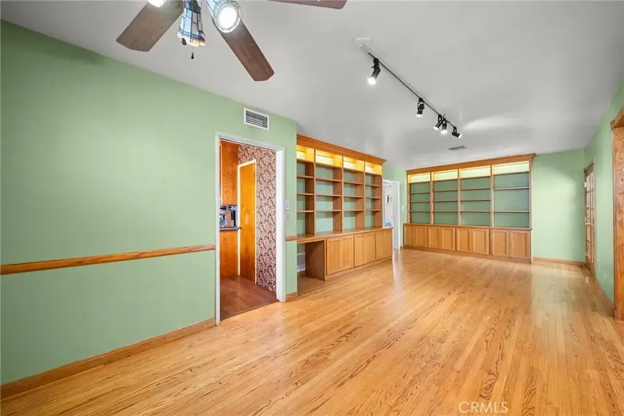917 N Huntington, San Fernando, CA 91340 - #3