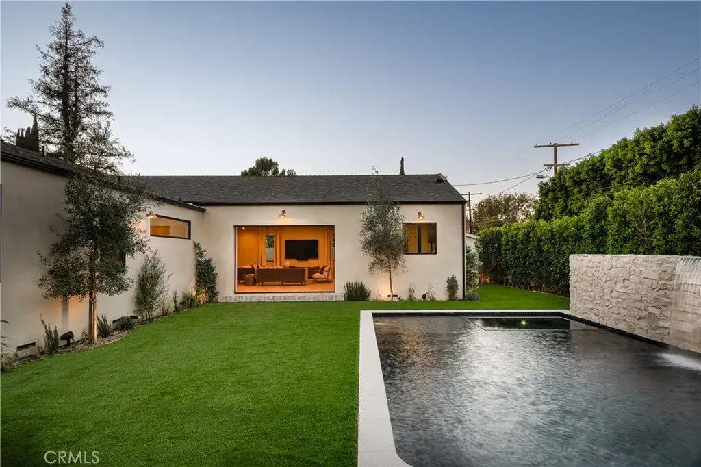 15719 Hartsook Street, Encino, CA 91436 - #1