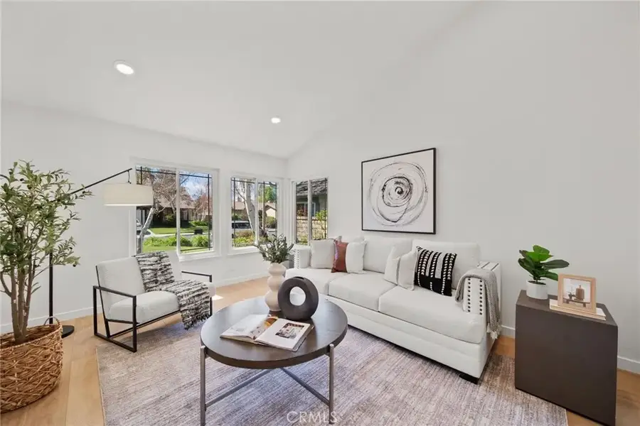 25712 Floral Court, Valencia, CA 91355 - #3