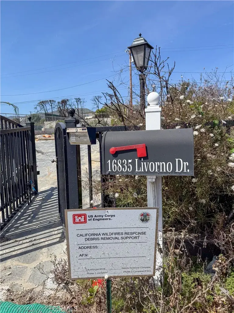 16835 Livorno Dr, Pacific Palisades, CA 90272 - #2