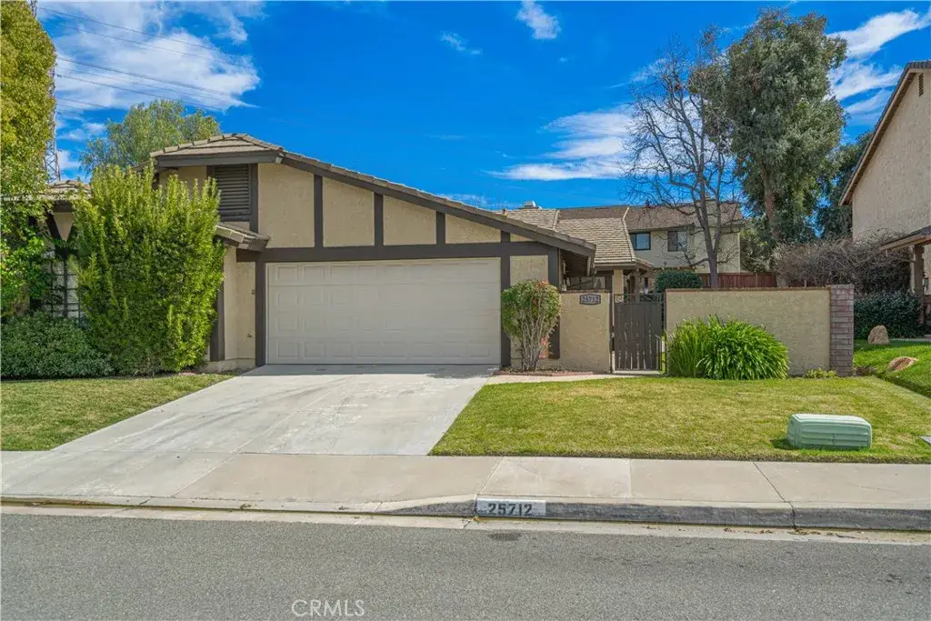 25712 Lupita, Valencia, CA 91355 - #1