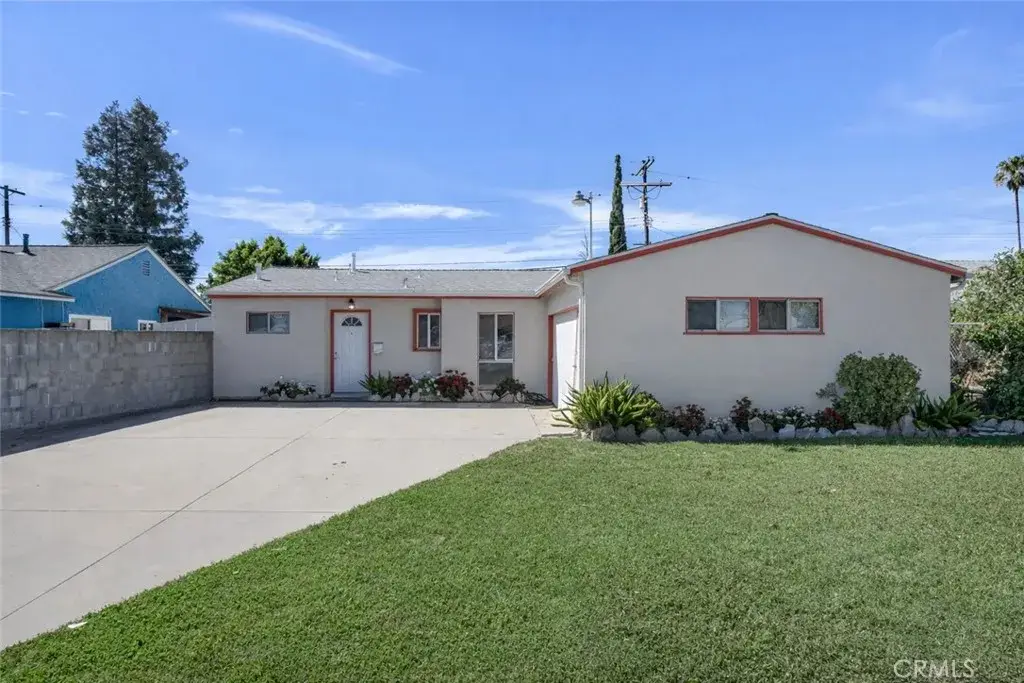 8207 Yarmouth, Reseda, CA 91335 - #1