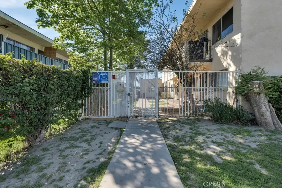 17926 Schoenborn St, Northridge, CA 91325 - #3