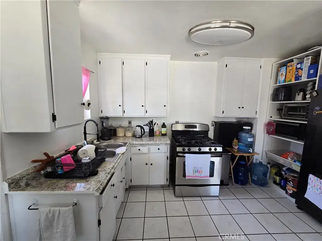 1275 Hardt, San Bernardino, CA 92408 - #1