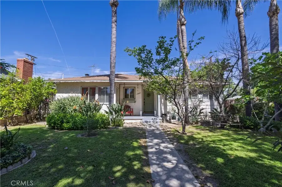 17101 Gault, Lake Balboa, CA 91406 - #2