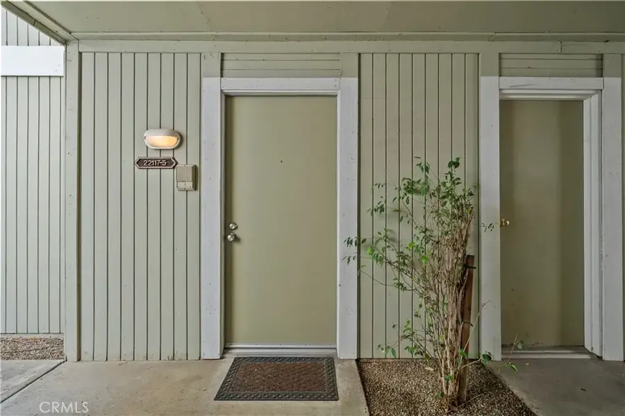 22117 Burbank #5, Woodland Hills, CA 91367 - #3