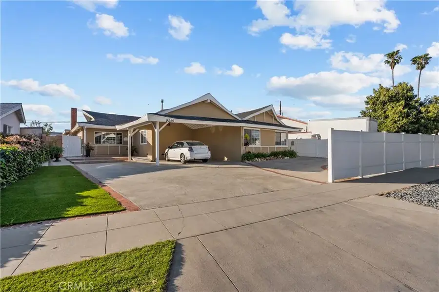 9559 Natick, North Hills, CA 91343 - #2