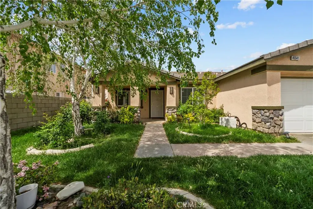 45541 Robinson Drive, Lancaster, CA 93535 - #1