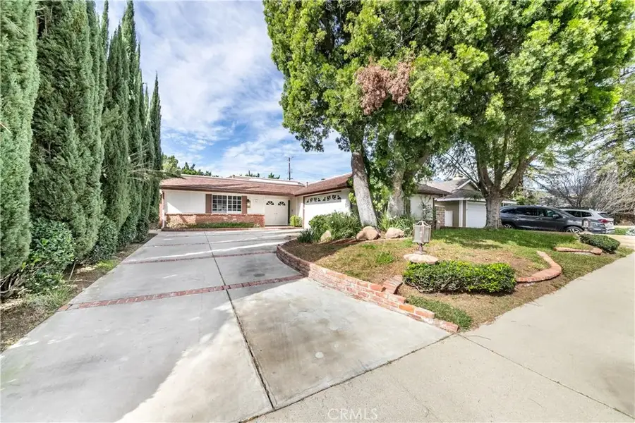 10037 Sunnybrae Avenue, Chatsworth, CA 91311 - #2