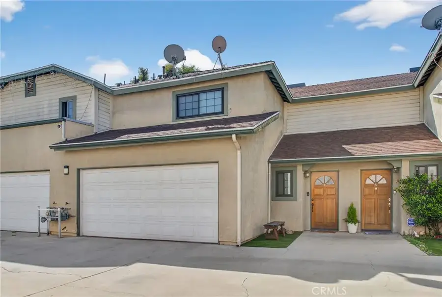 7046 De Celis Place #7, Lake Balboa, CA 91406 - #2