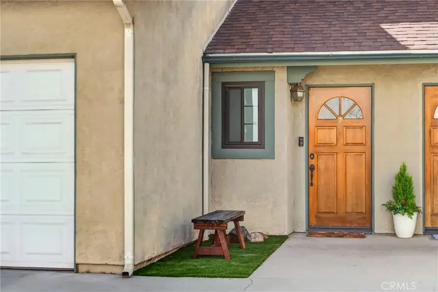 7046 De Celis Place #7, Lake Balboa, CA 91406 - #3