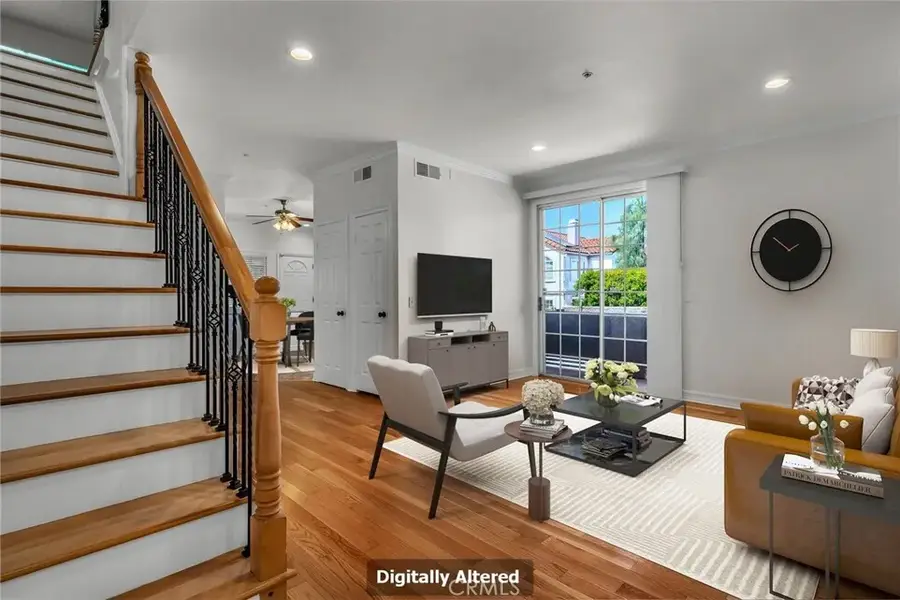 18347 Saticoy Street #39, Reseda, CA 91335 - #2