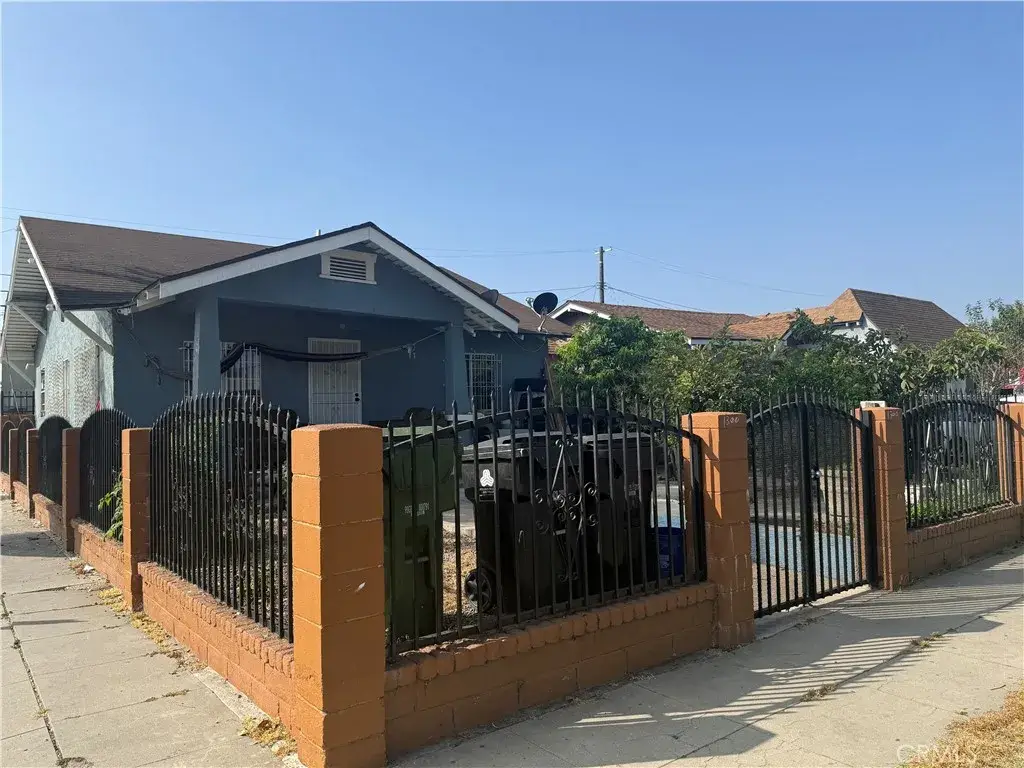 1300 W 71st, Los Angeles, CA 90044 - #1