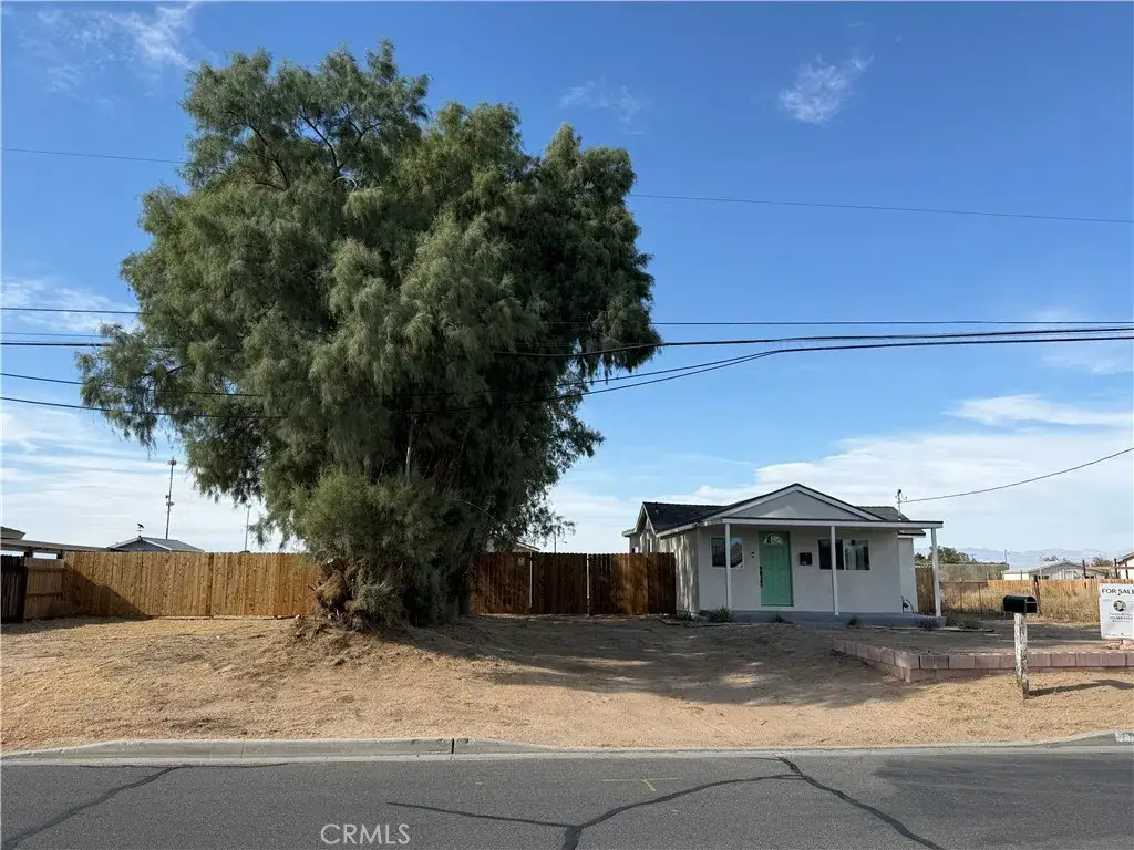 716 W Church Avenue, Ridgecrest, CA 93555 - #1