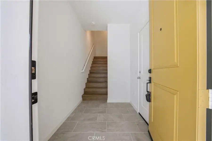 9427 N Sepulveda Blvd. #5, North Hills, CA 91343 - #2