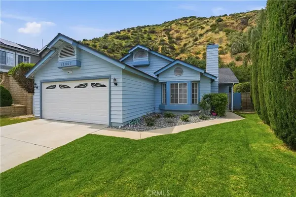 32367 Mustang, Castaic, CA 91384