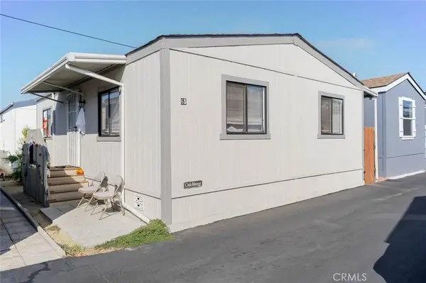 7560 Woodman #65, Van Nuys, CA 91405