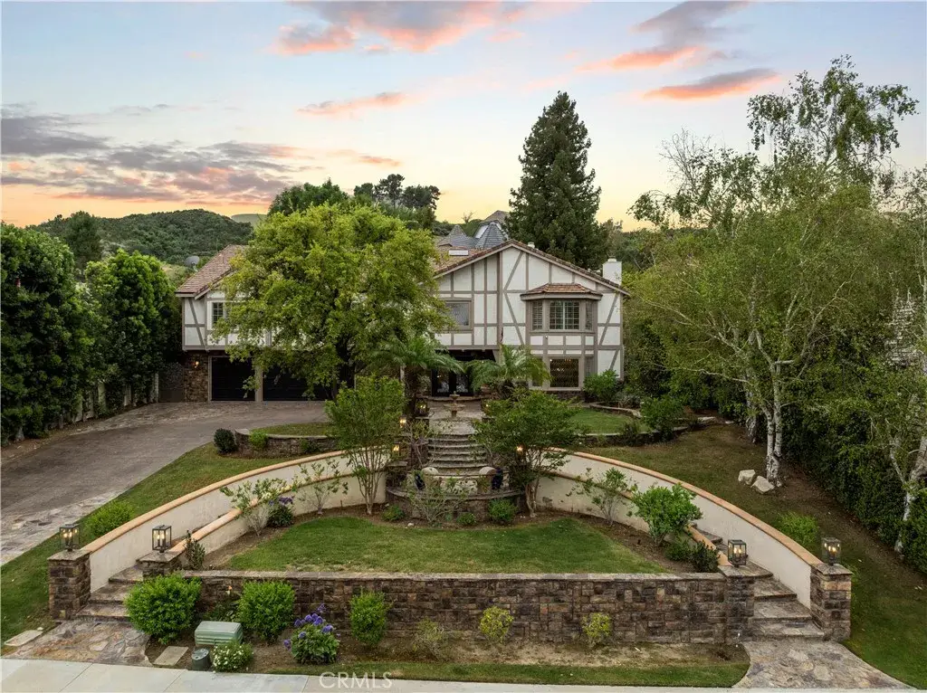 24923 Highspring, Newhall, CA 91321 - #1