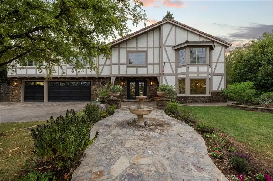 24923 Highspring, Newhall, CA 91321 - #2