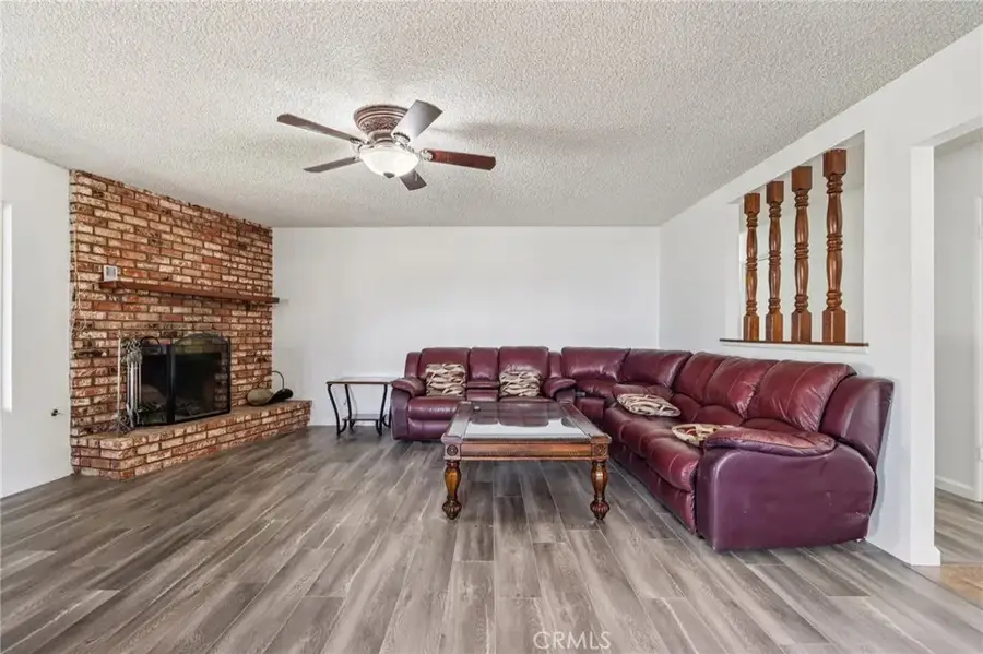 5209 W Avenue M8, Lancaster, CA 93536 - #3