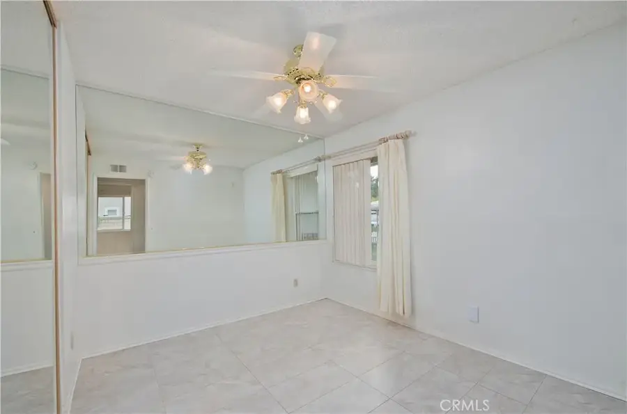 27820 Wakefield, Castaic, CA 91384 - #3