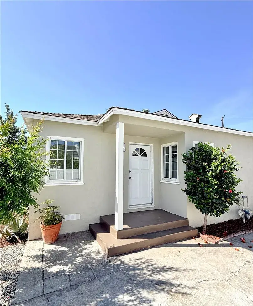 7731 Ferncola Avenue, Sun Valley, CA 91352 - #3