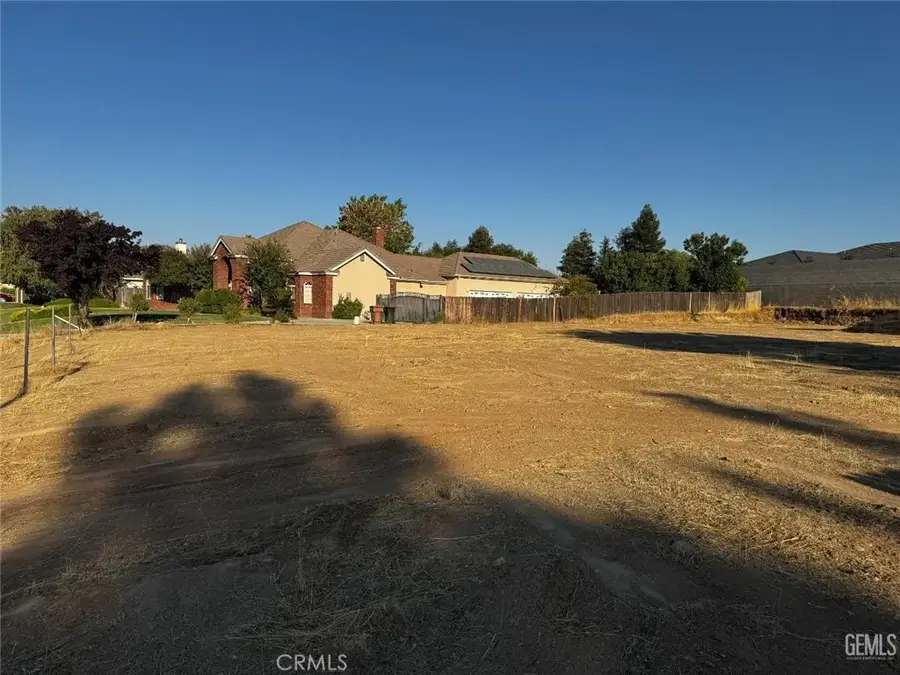 12103 Vista Montana, Bakersfield, CA 93306 - #2