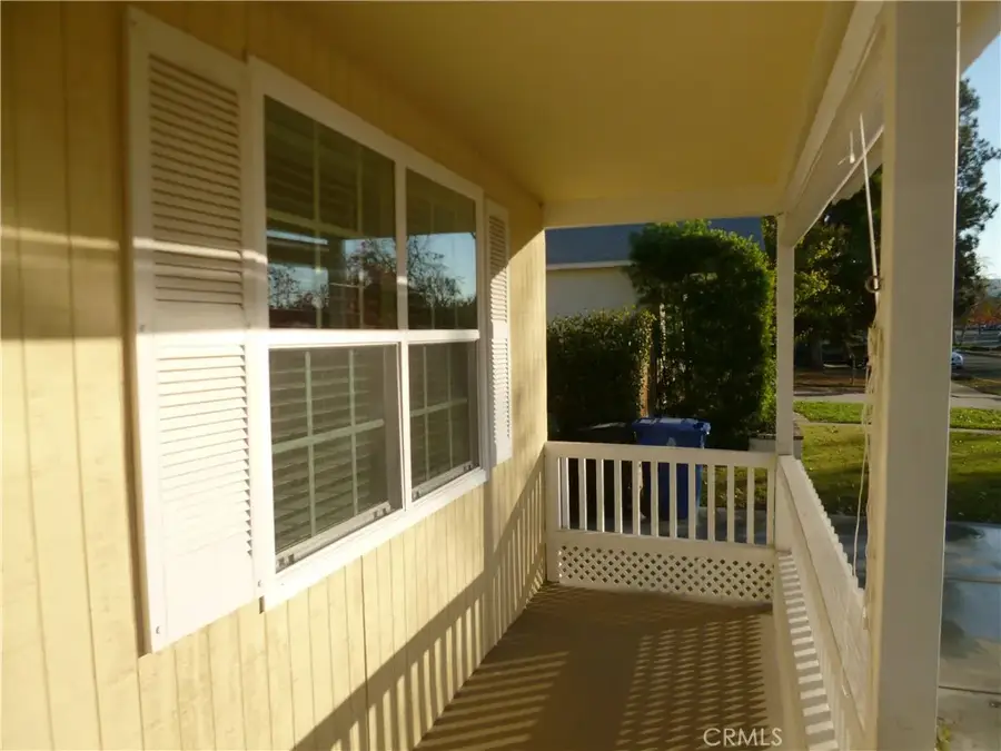 5934 White Oak Ave, Encino, CA 91316 - #3