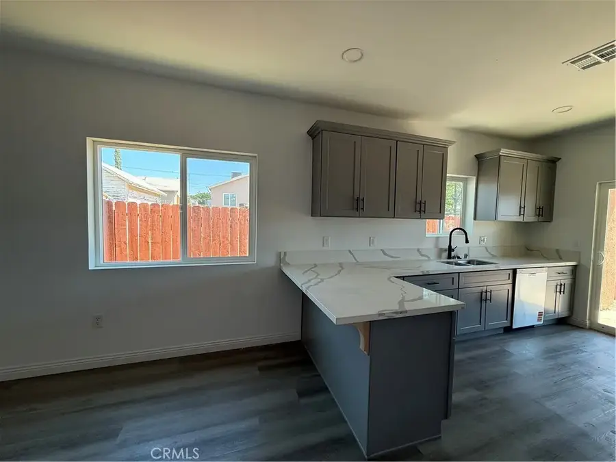 1627 Tejon, Bakersfield, CA 93305 - #3