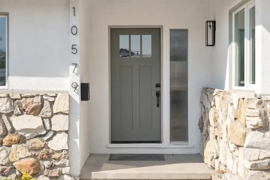 10579 Lev Ave, San Fernando, CA 91345 - #3