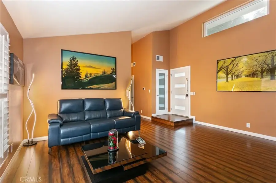 20925 Almazan Road, Woodland Hills, CA 91364 - #3