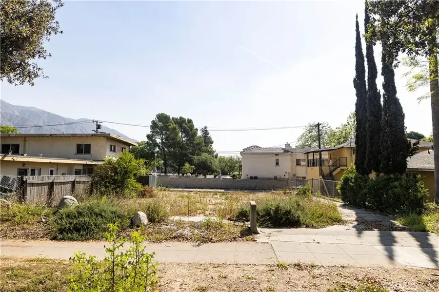 1210 N Altadena, Pasadena, CA 91107 - #2