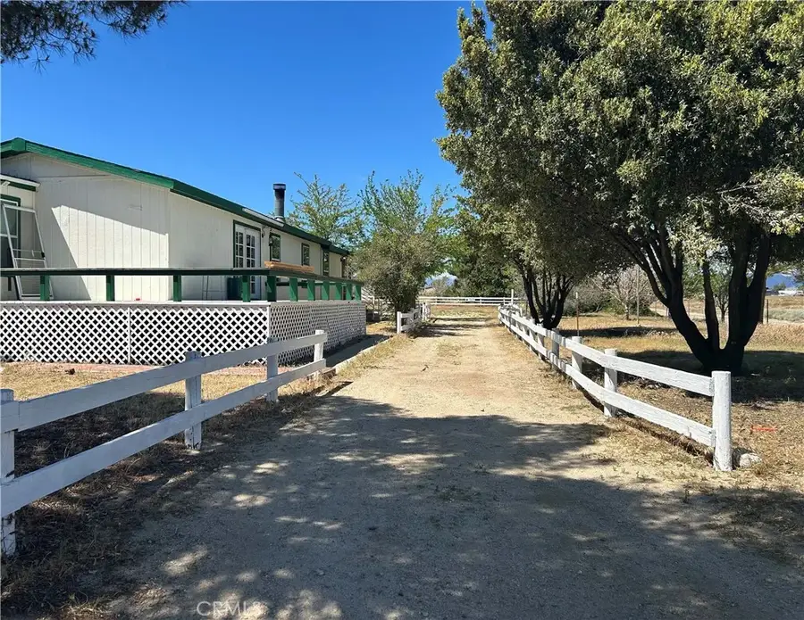 25014 W Avenue C4, Lancaster, CA 93536 - #2