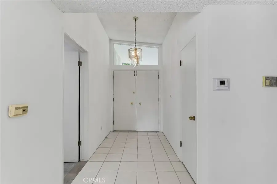 5900 Kentland Avenue, Woodland Hills, CA 91367 - #3