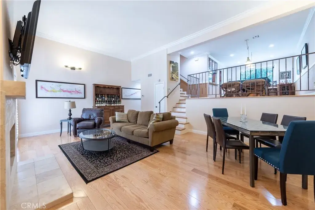 5477 Nestle Avenue #26, Tarzana, CA 91356 - #1