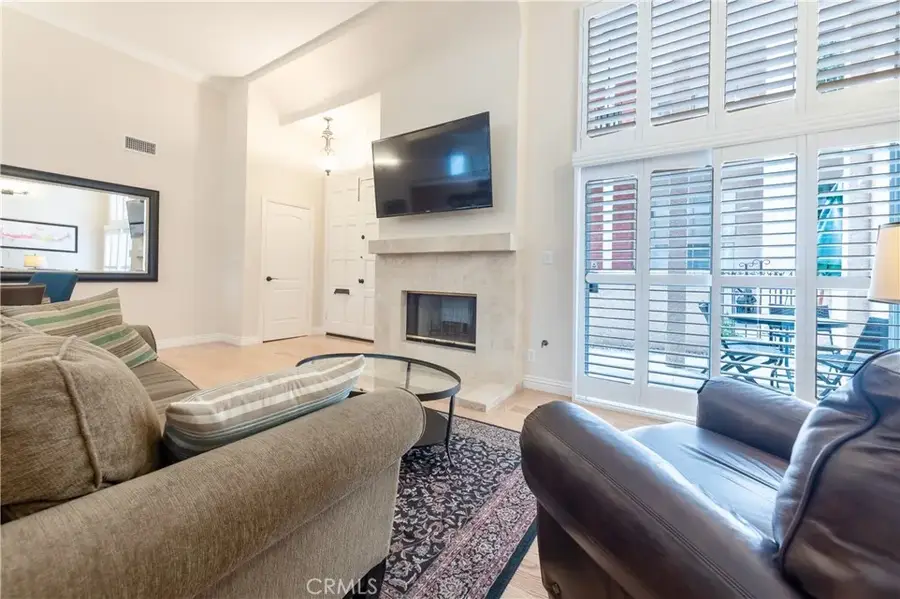 5477 Nestle Avenue #26, Tarzana, CA 91356 - #3