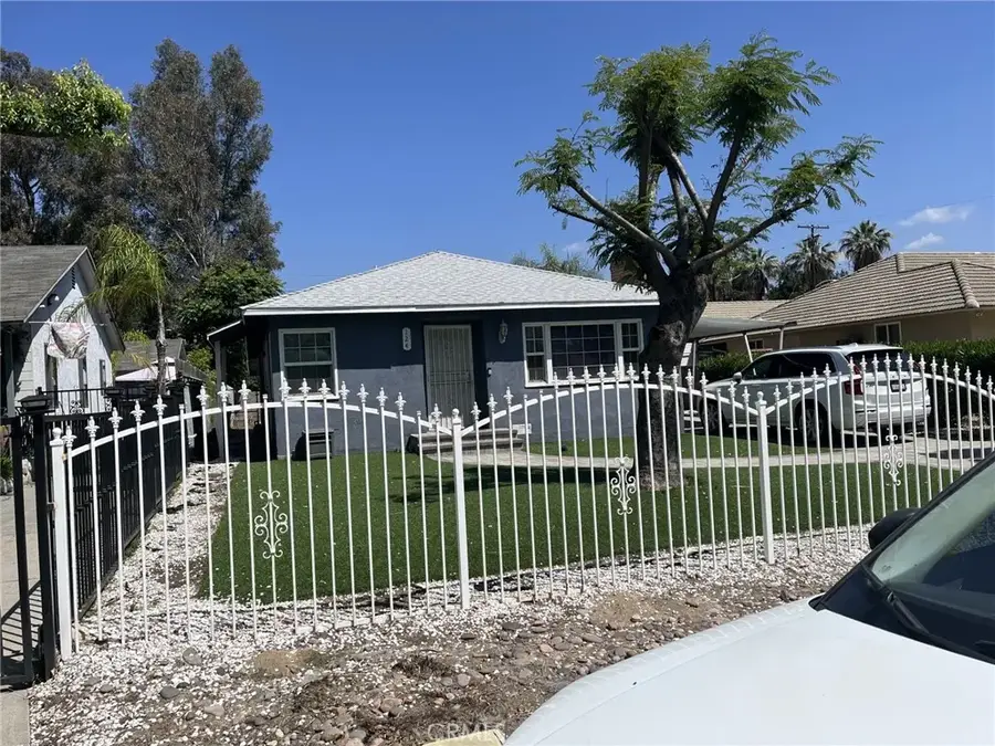 124 E 18th, San Bernardino, CA 92404 - #2