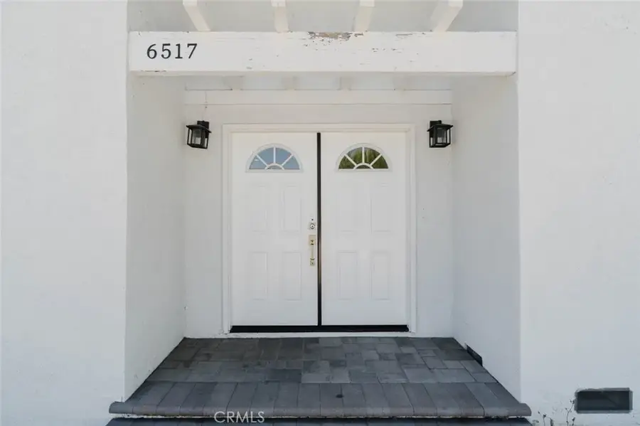 6517 Bellaire Avenue, North Hollywood, CA 91606 - #2