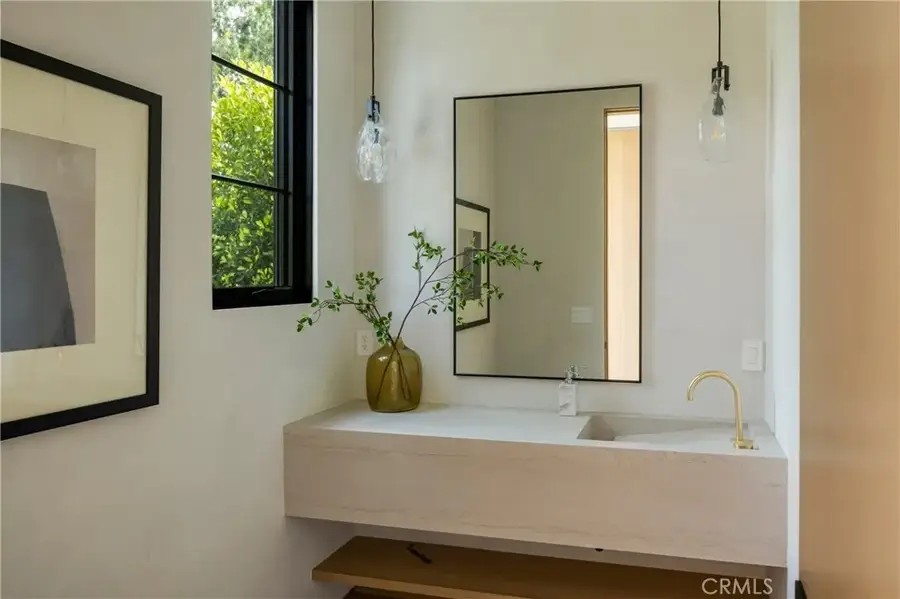 4245 Bellaire Avenue, Studio City, CA 91604 - #3