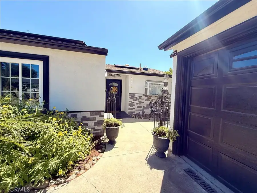 134 S Treanor Avenue, Glendora, CA 91741 - #3