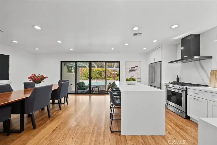 6026 Wilkinson, Valley Glen, CA 91606 - #2