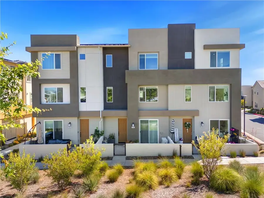 27553 Sanctuary Court, Valencia, CA 91355 - #2