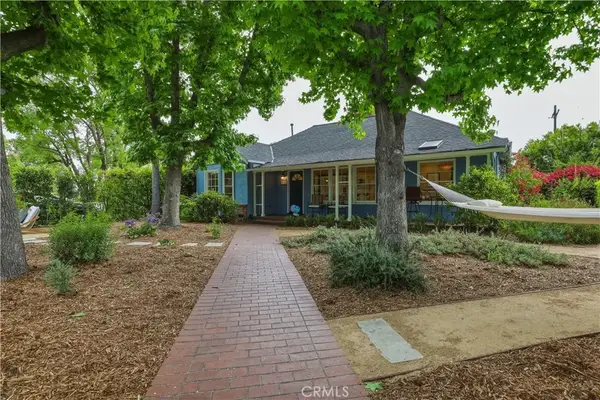 11592 Kling Street, Toluca Lake, CA 91602