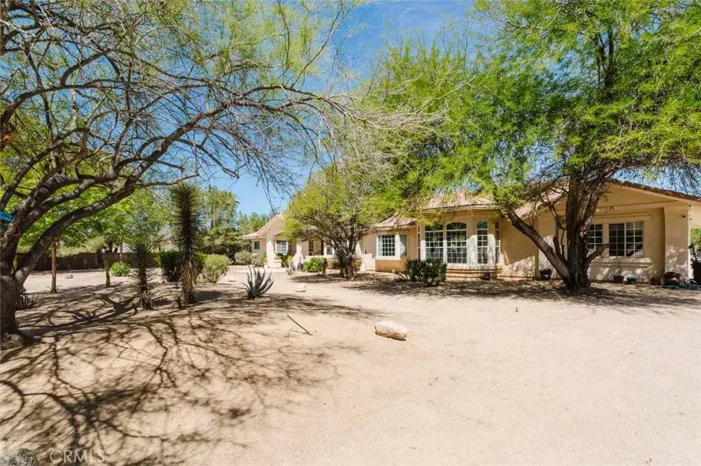 2257 W Avenue O4, Palmdale, CA 93551 - #1