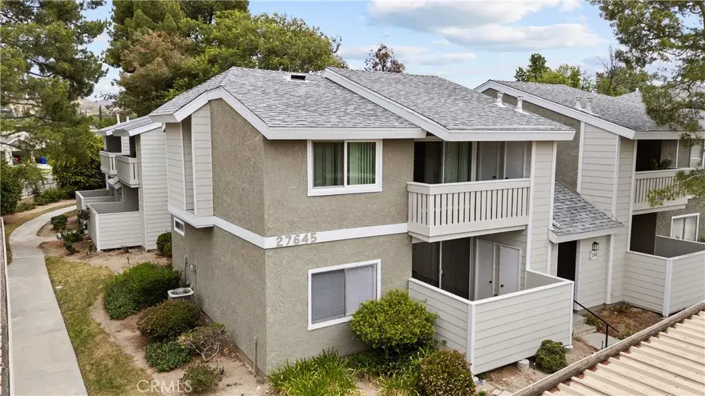 27645 Susan Beth #A, Saugus, CA 91350 - #1