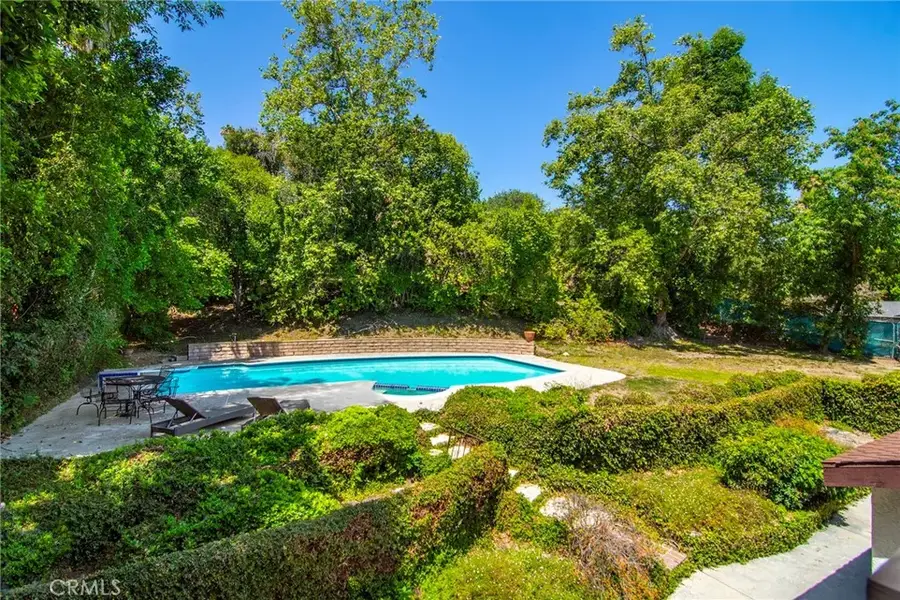 5515 Shirley Avenue, Tarzana, CA 91356 - #3