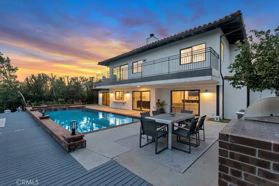 5952 Woodland View Drive, Woodland Hills, CA 91367 - #3